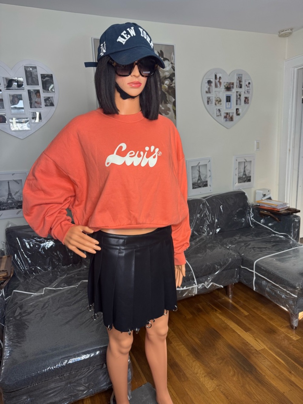 Levi's Coral Cropped Logo Sweatshirt - Picture 1 of 3